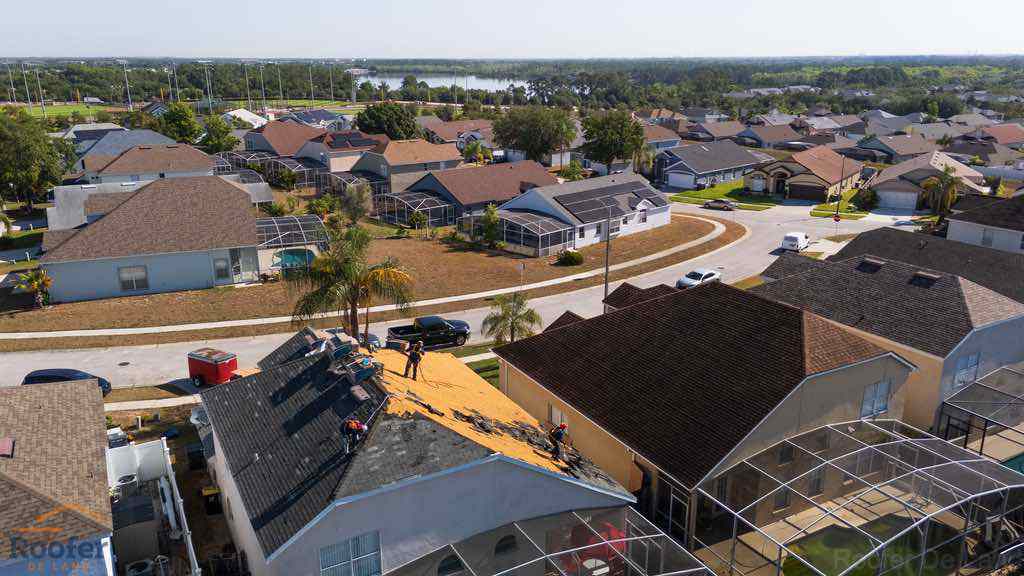 Roofer In De Land Roofer In De Land